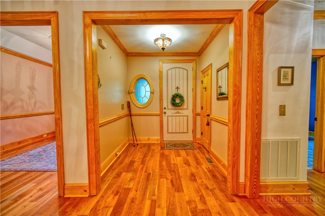 330 Crain Branch Lane Property Photo 10