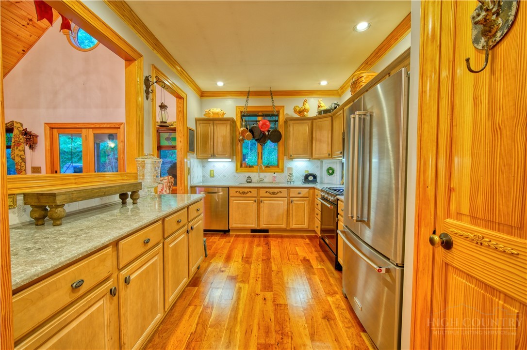 330 Crain Branch Lane Property Photo 16