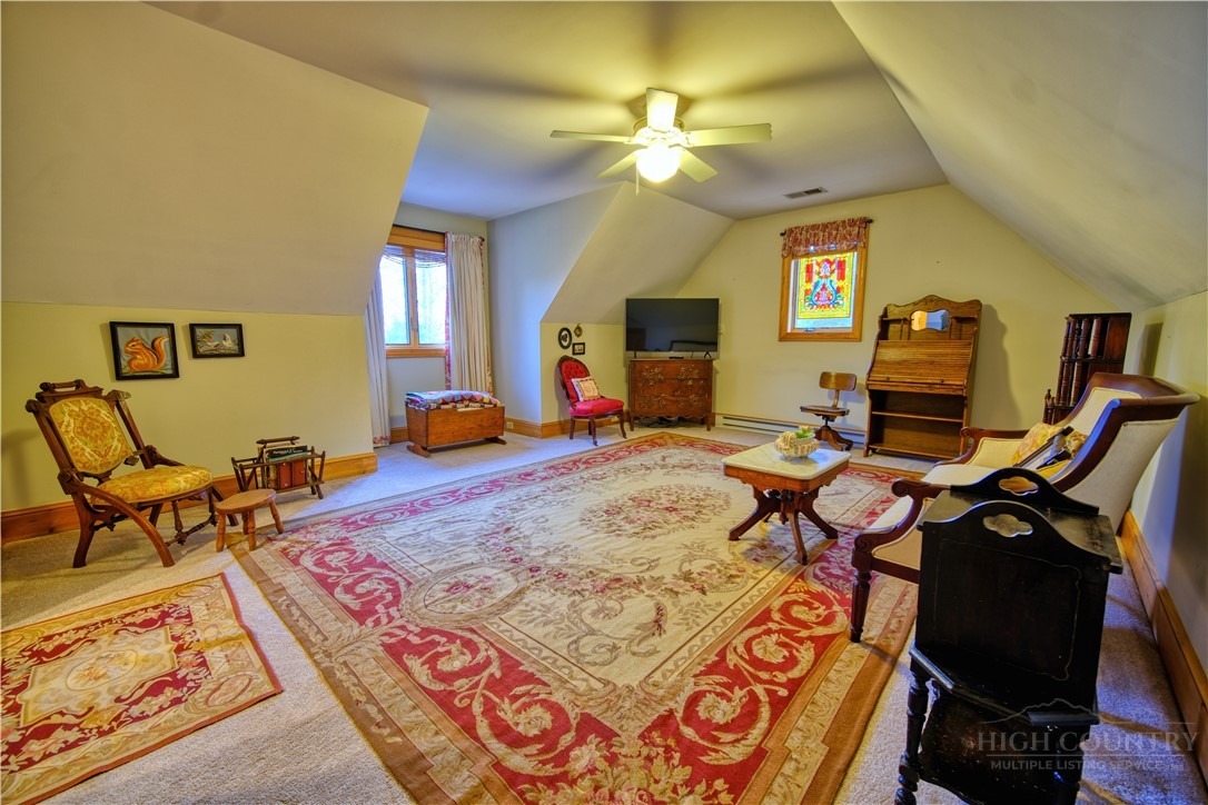 330 Crain Branch Lane Property Photo 27