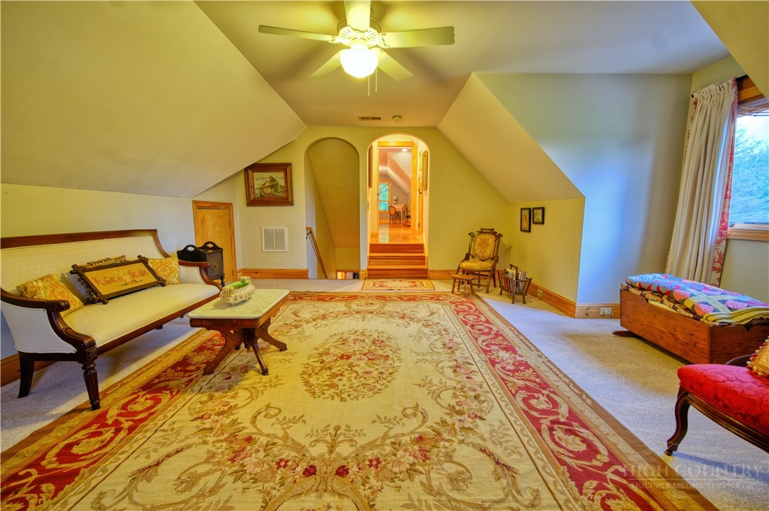 330 Crain Branch Lane Property Photo 28