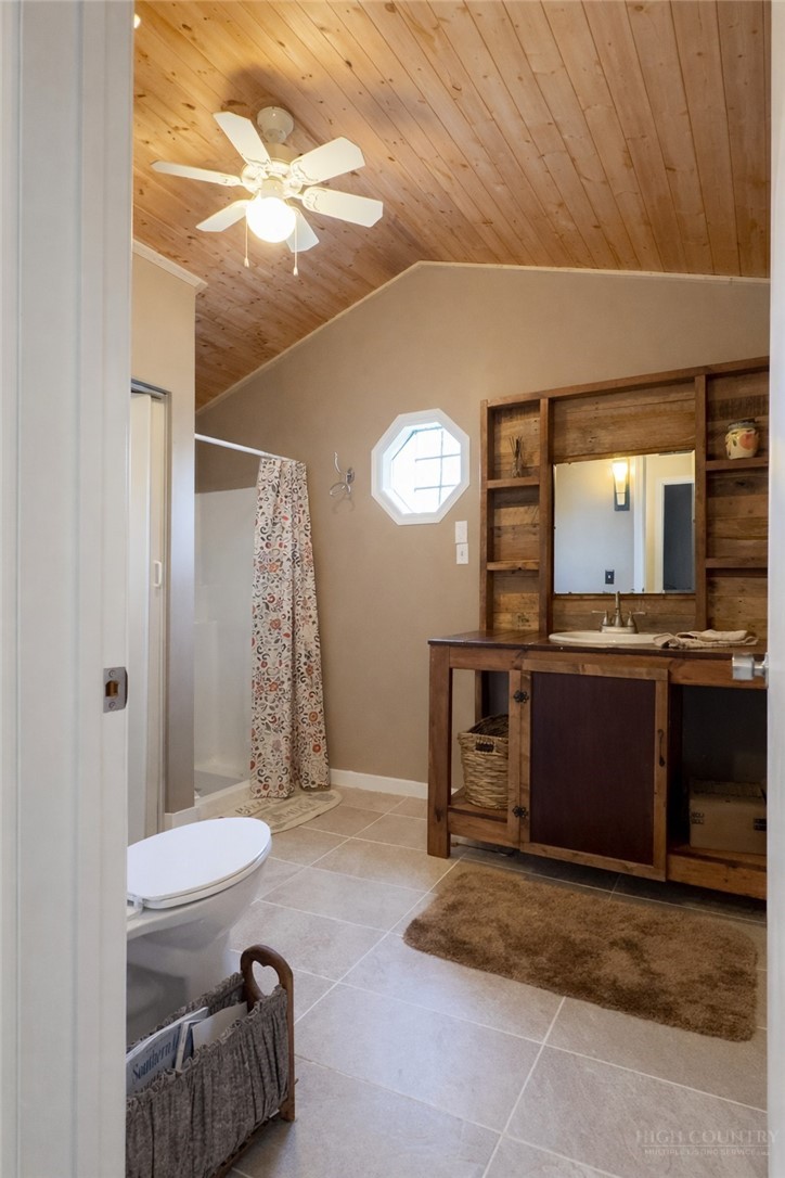 123 Whispering Pine Loop Property Photo 15