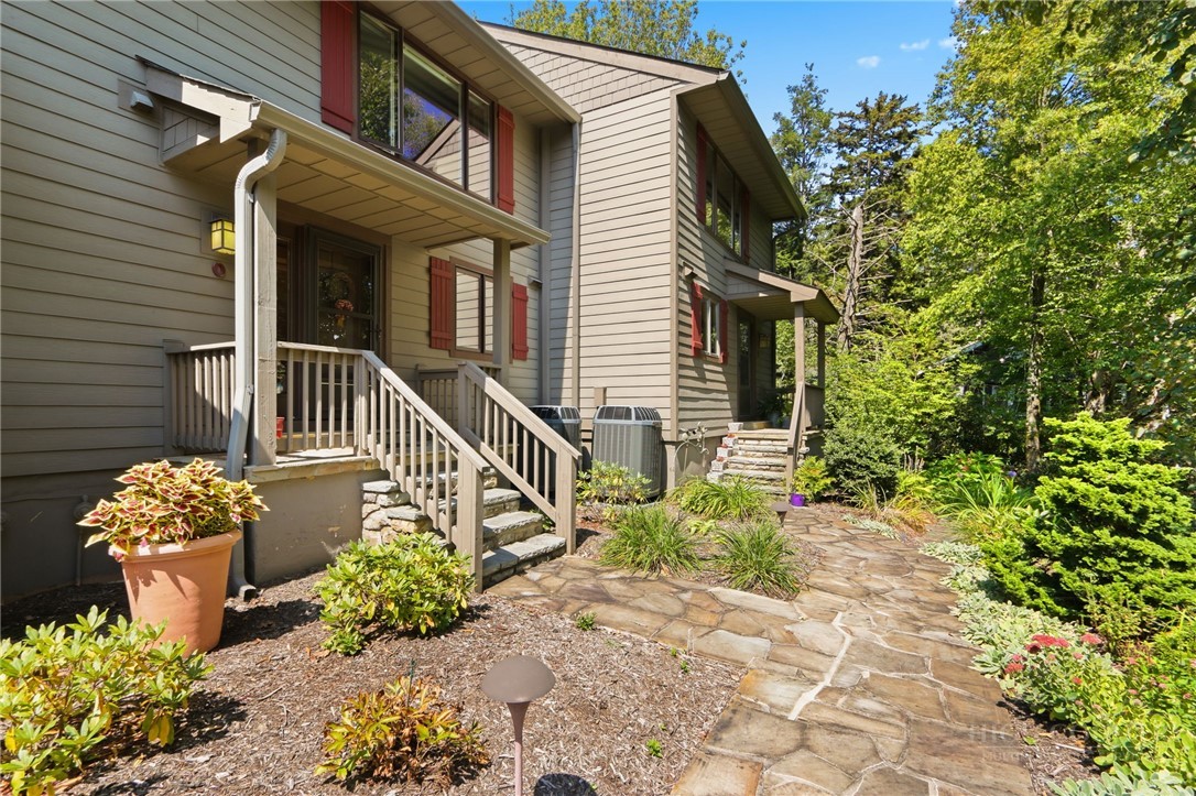107 Mayview Manor Court O Property Photo 1