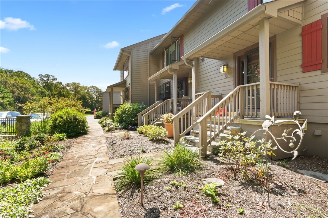 107 Mayview Manor Court O Property Photo 3