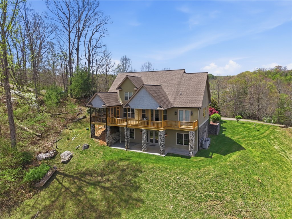 437 Whispering River Drive Property Photo 8