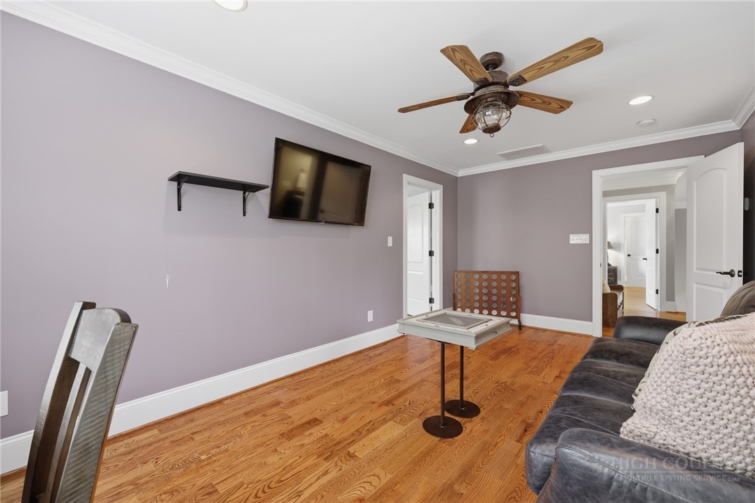 437 Whispering River Drive Property Photo 39