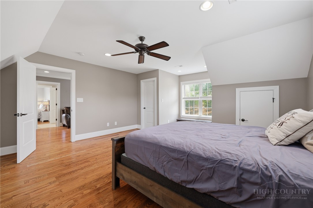 437 Whispering River Drive Property Photo 41
