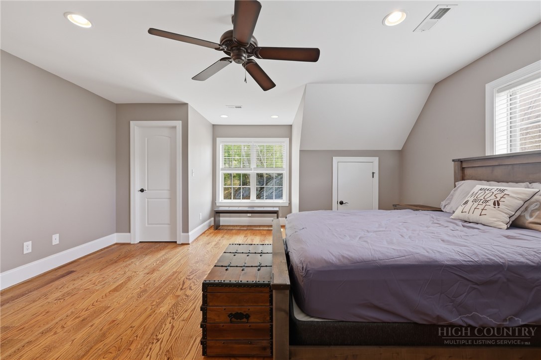437 Whispering River Drive Property Photo 42
