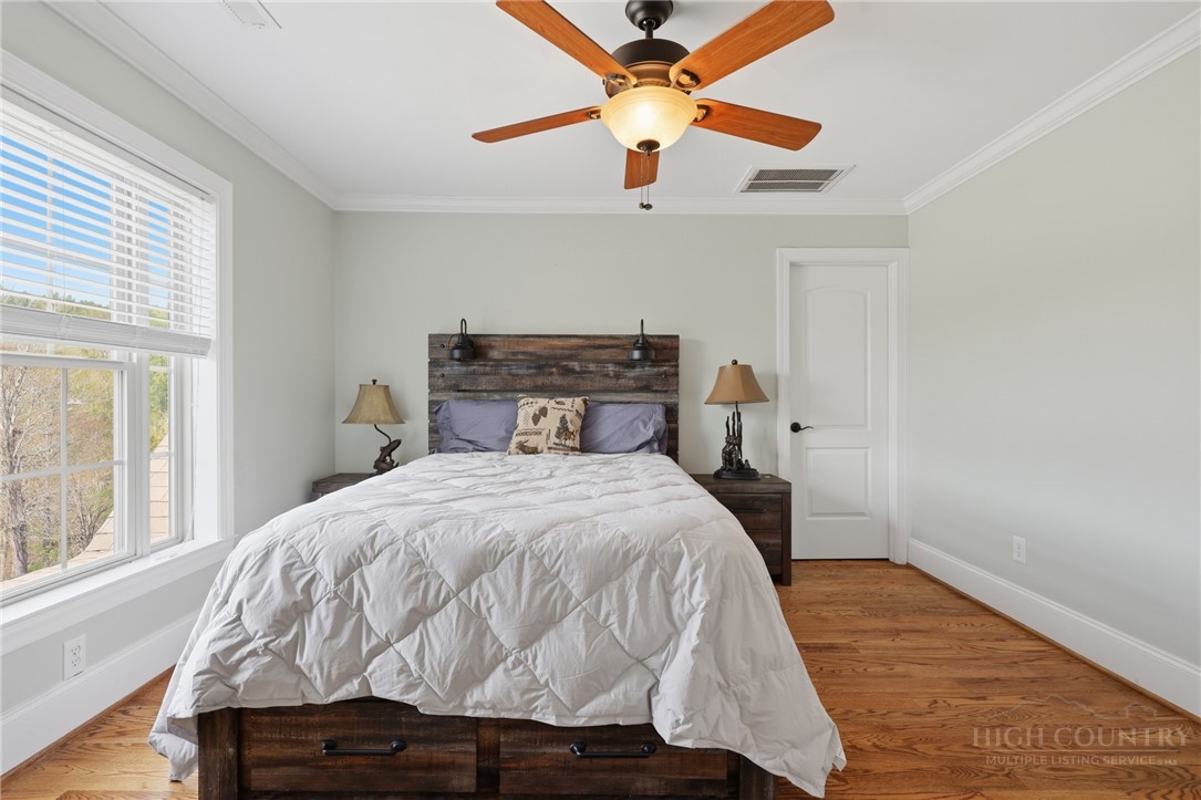 437 Whispering River Drive Property Photo 44