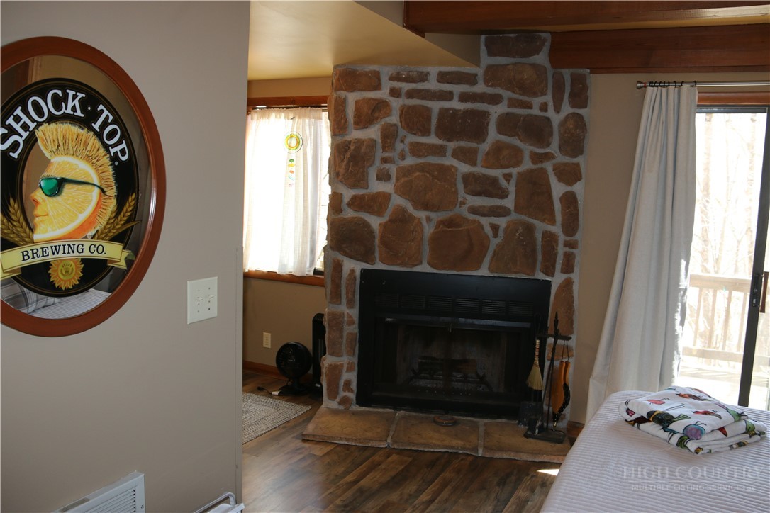 31 Maple Drive B Property Photo 9