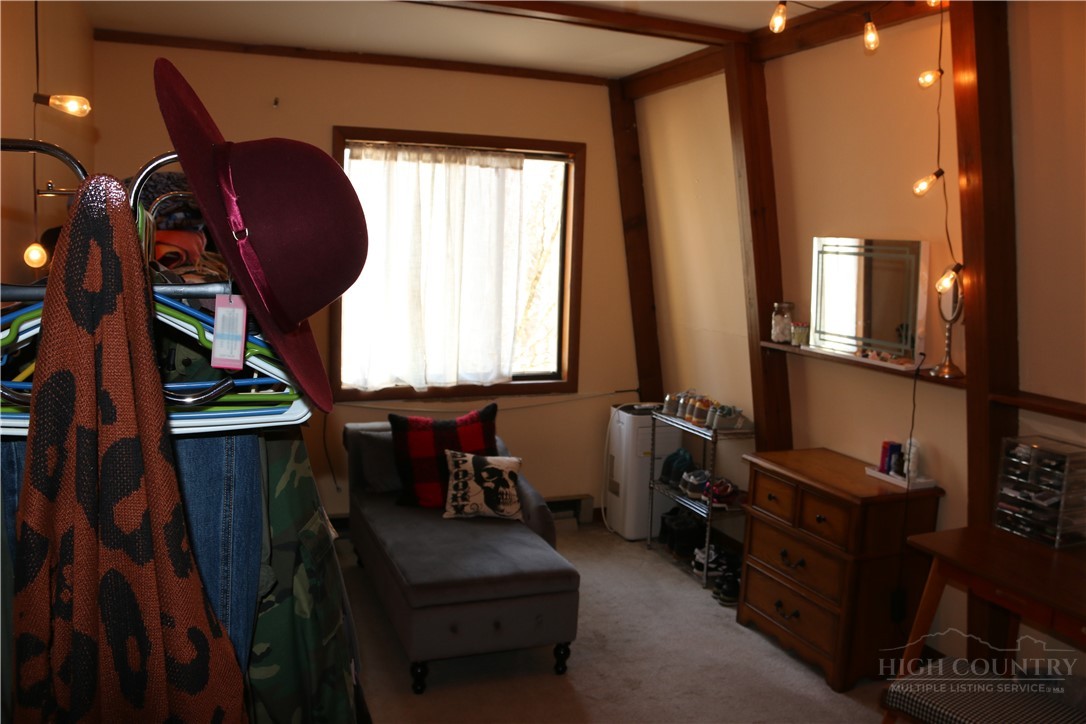 31 Maple Drive B Property Photo 15