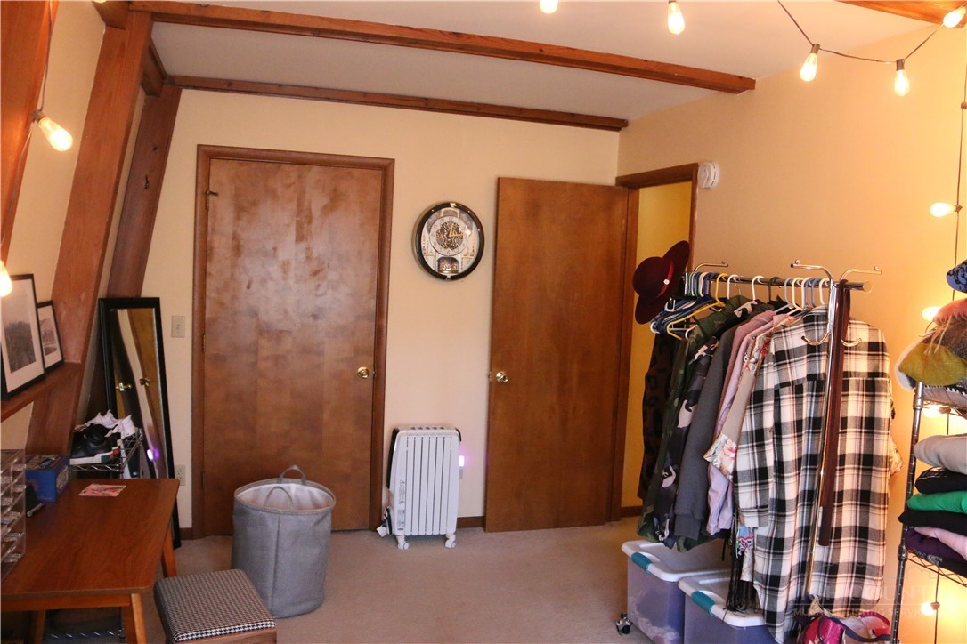 31 Maple Drive B Property Photo 16
