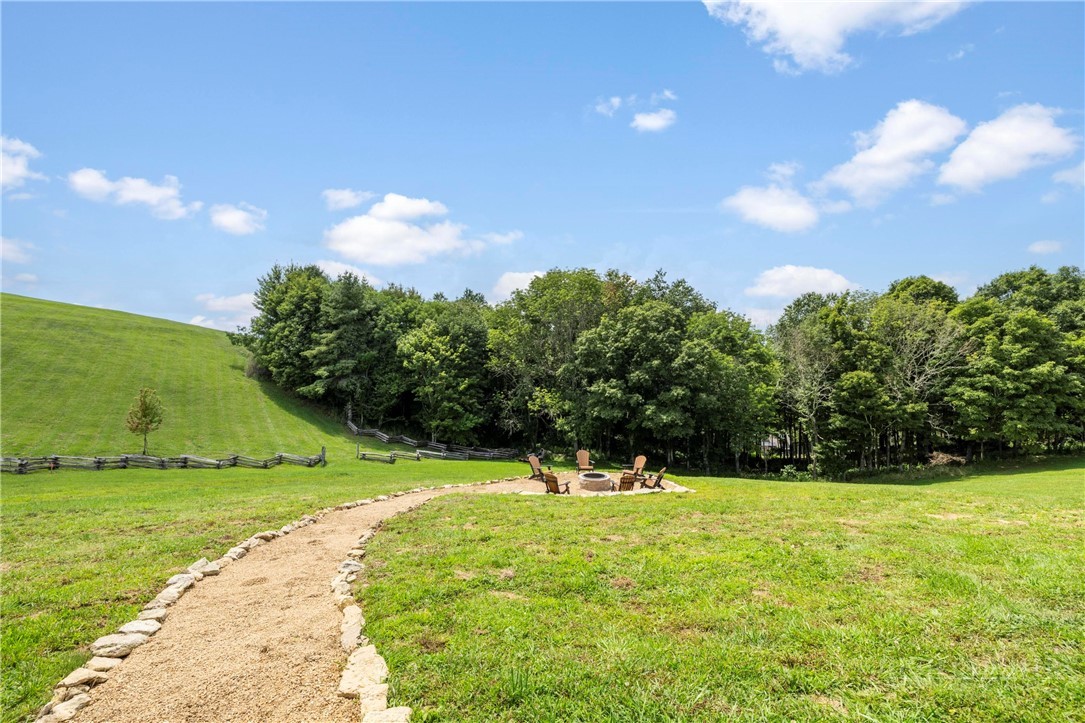 95 Vineyard Trail Property Photo 40