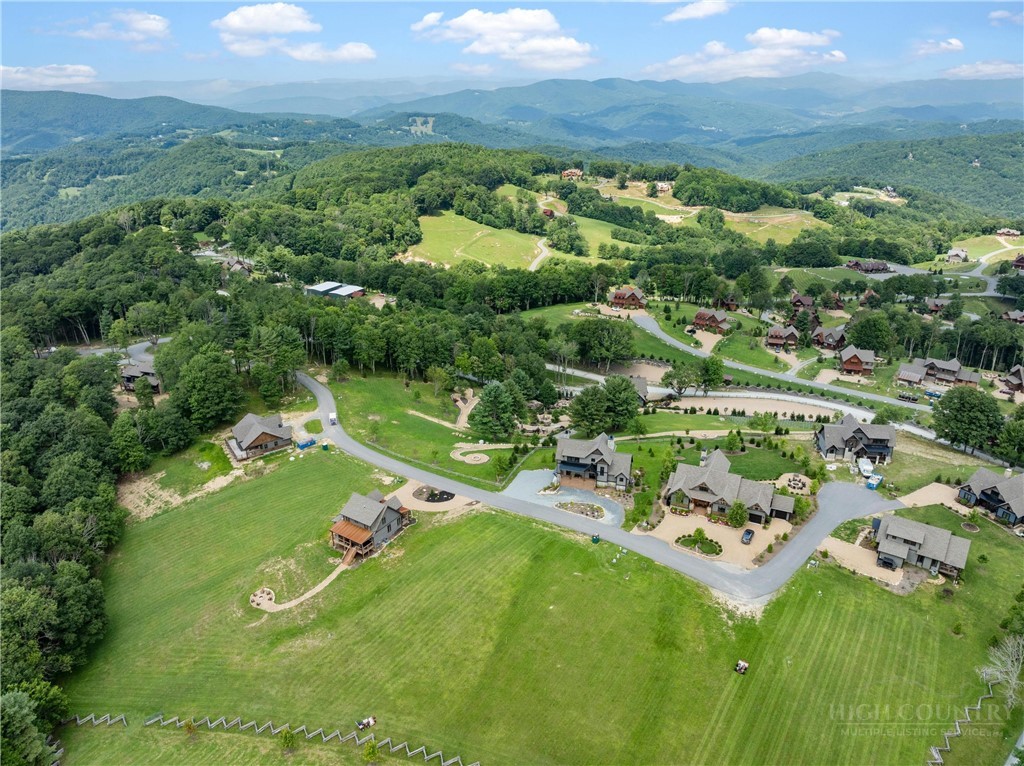 95 Vineyard Trail Property Photo 45