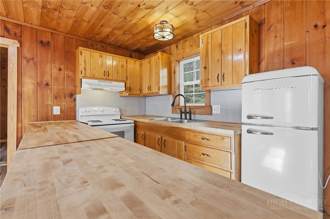 286 Grady Winkler Road Property Photo 3