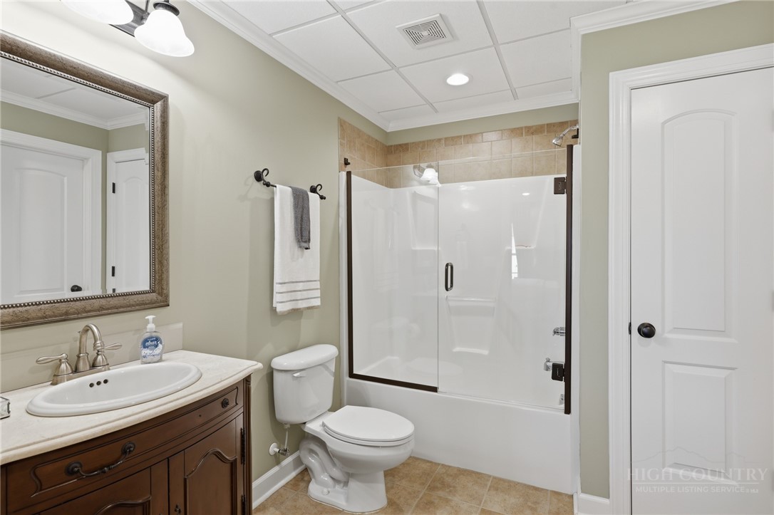 138 Turnberry Court Property Photo 34