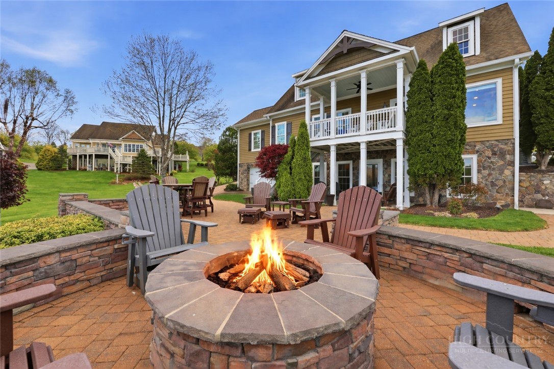 138 Turnberry Court Property Photo 39