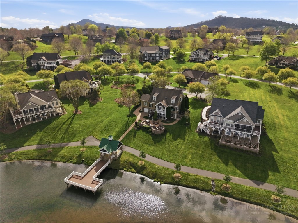 138 Turnberry Court Property Photo 45