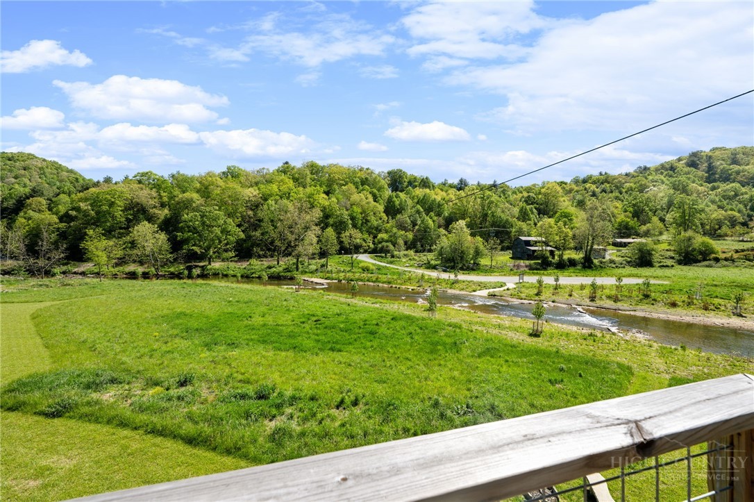 634 & 636 Watauga River Road Property Photo 31