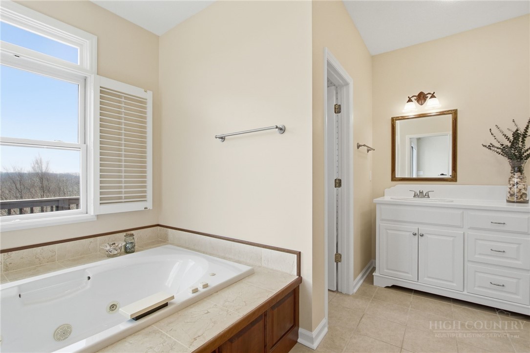 880 Algonquin Drive Property Photo 38