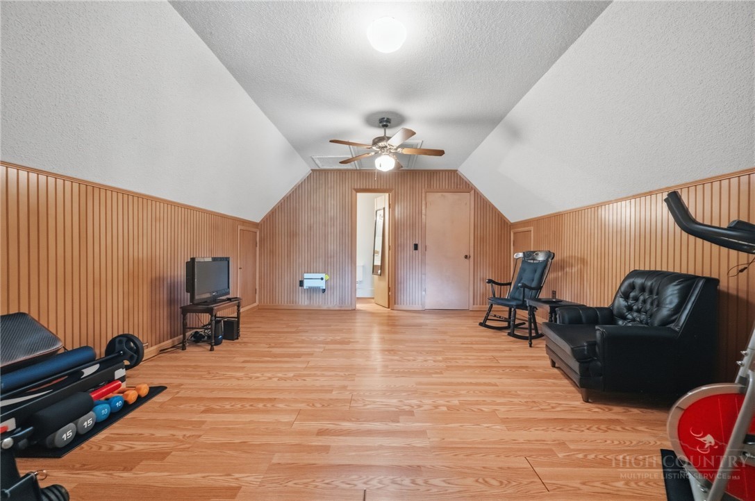83 Pine Ridge Loop Property Photo 18
