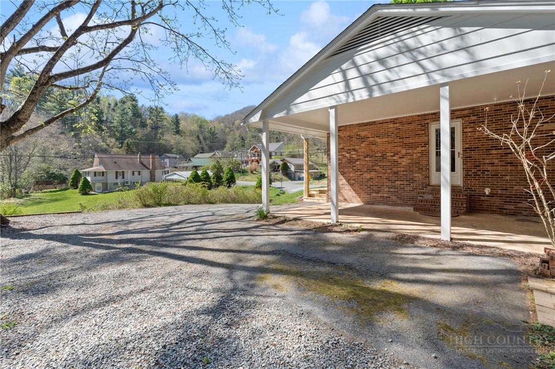 172 Park Street Property Photo 7