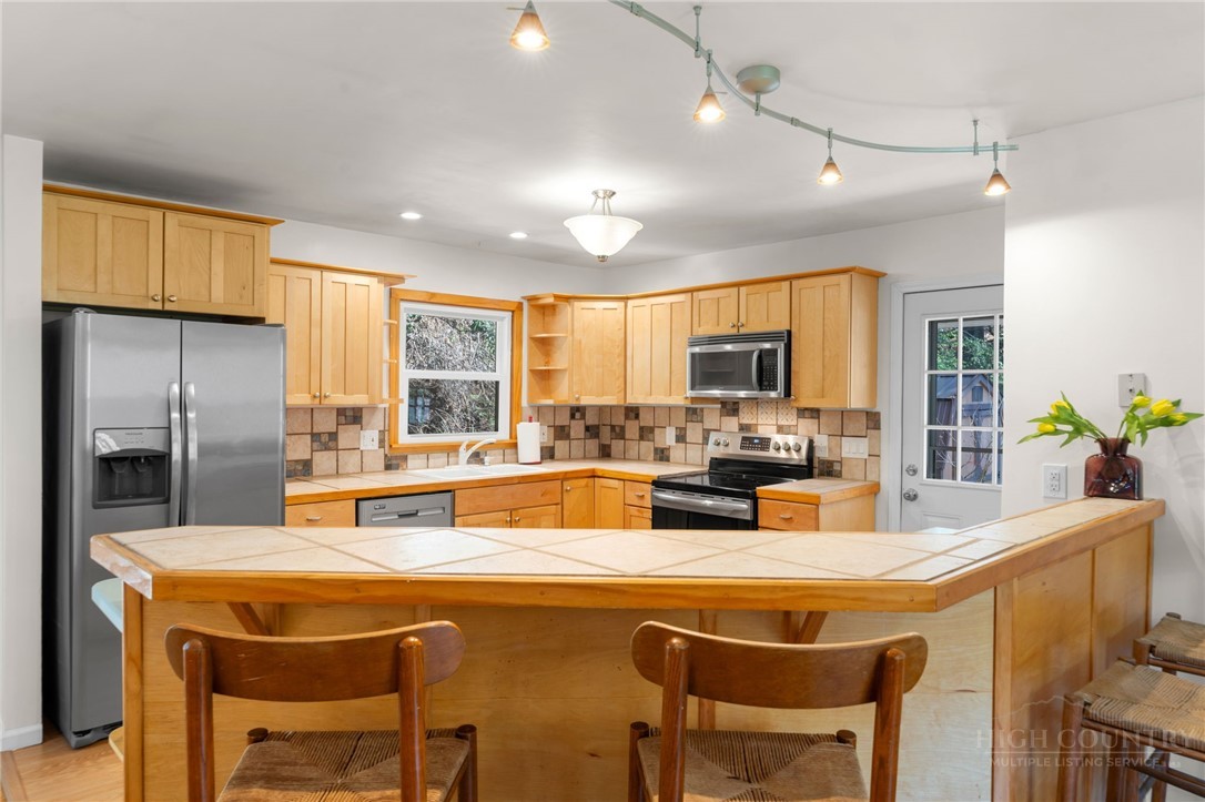 172 Park Street Property Photo 16