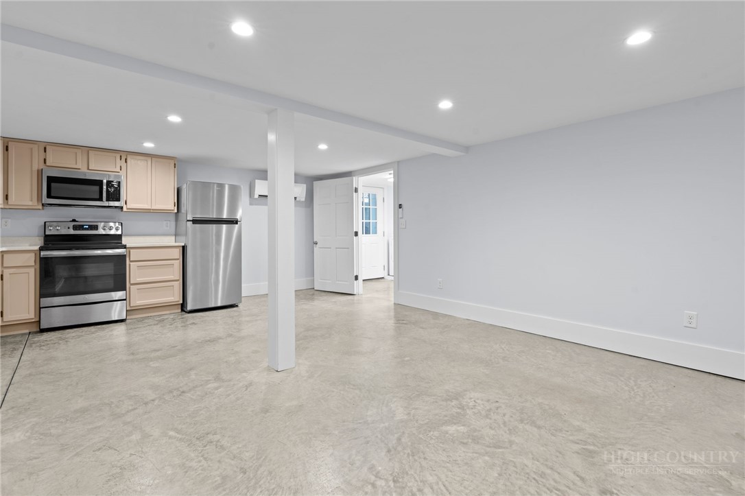 172 Park Street Property Photo 38