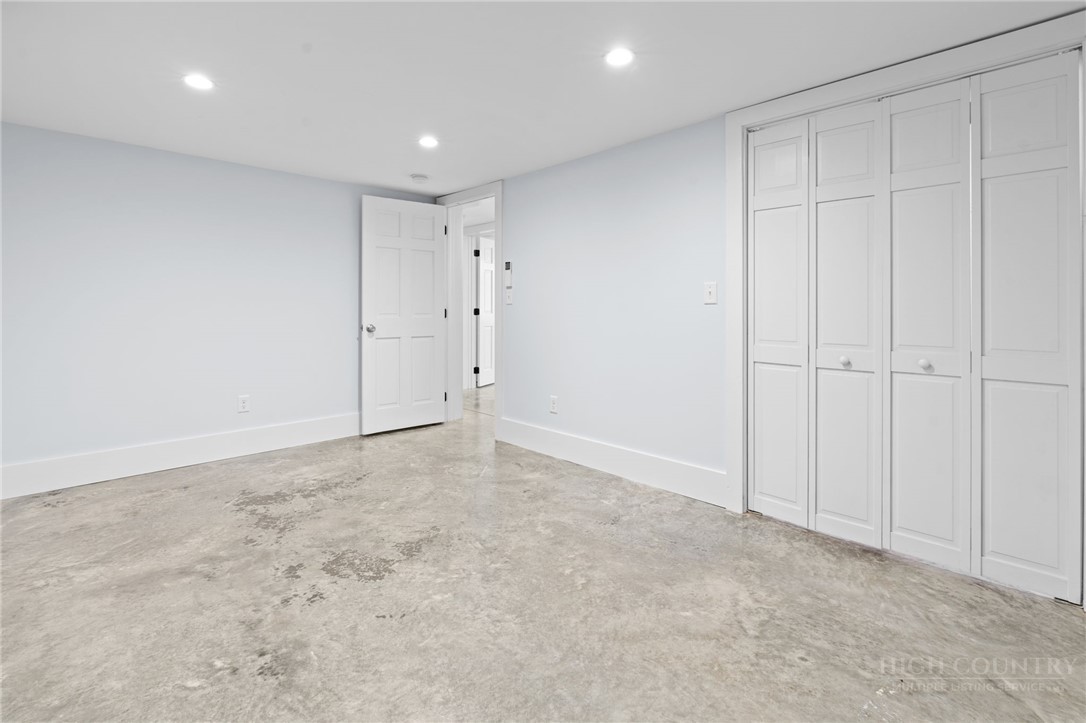 172 Park Street Property Photo 45