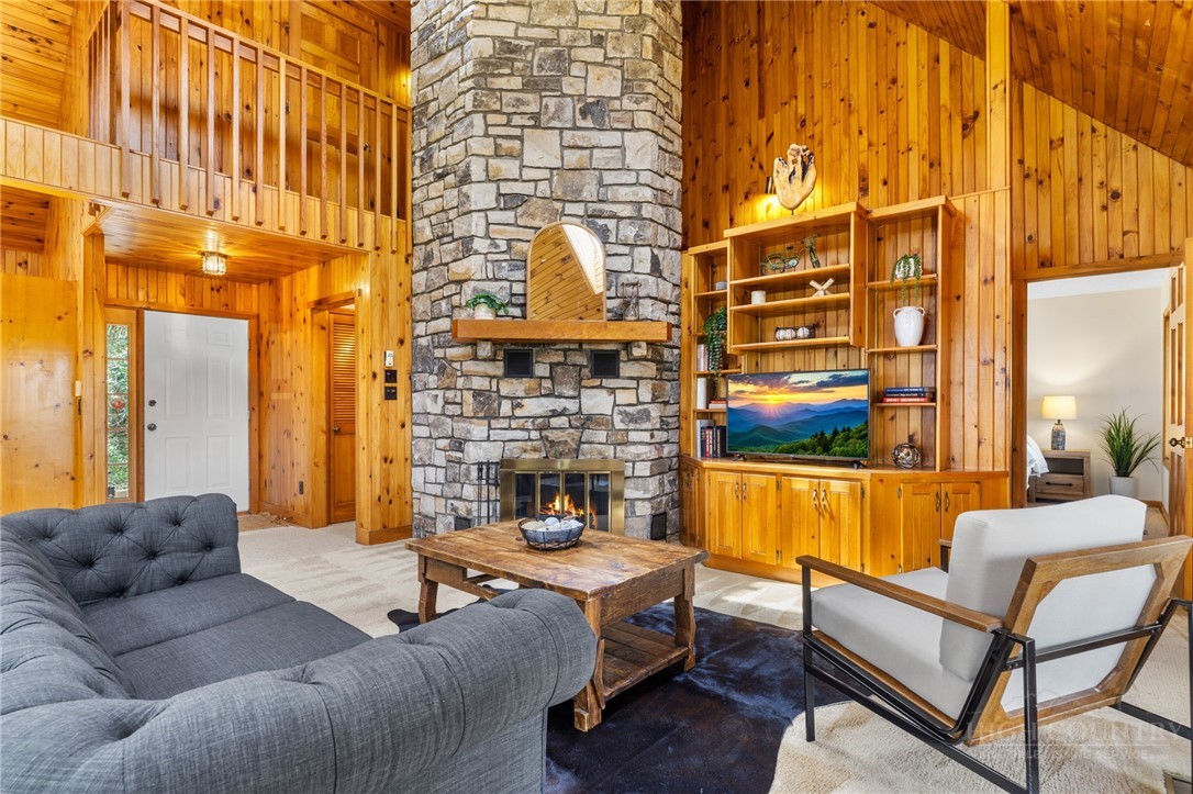 1584 Hattie Hill Road Property Photo 8