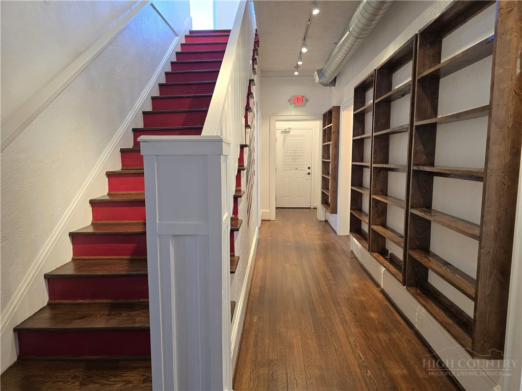 424 E Second Street Property Photo 17