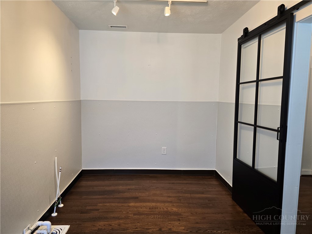 424 E Second Street Property Photo 36