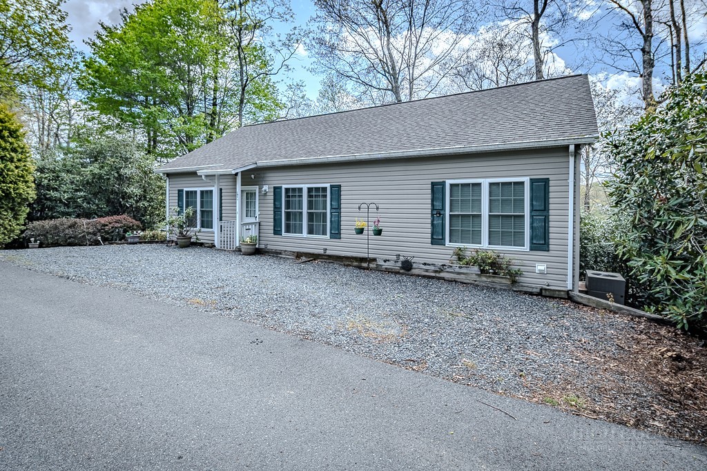 171 Elderberry Loop Property Photo 2