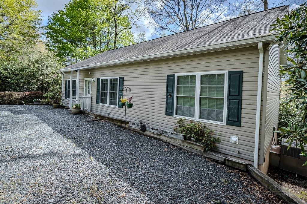 171 Elderberry Loop Property Photo 3