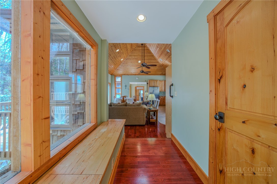 426 Cook Town Road Property Photo 16