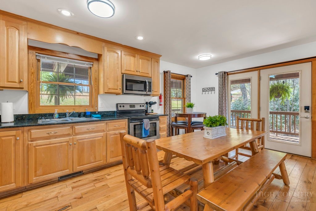 672 Cedar Trail Property Photo 5