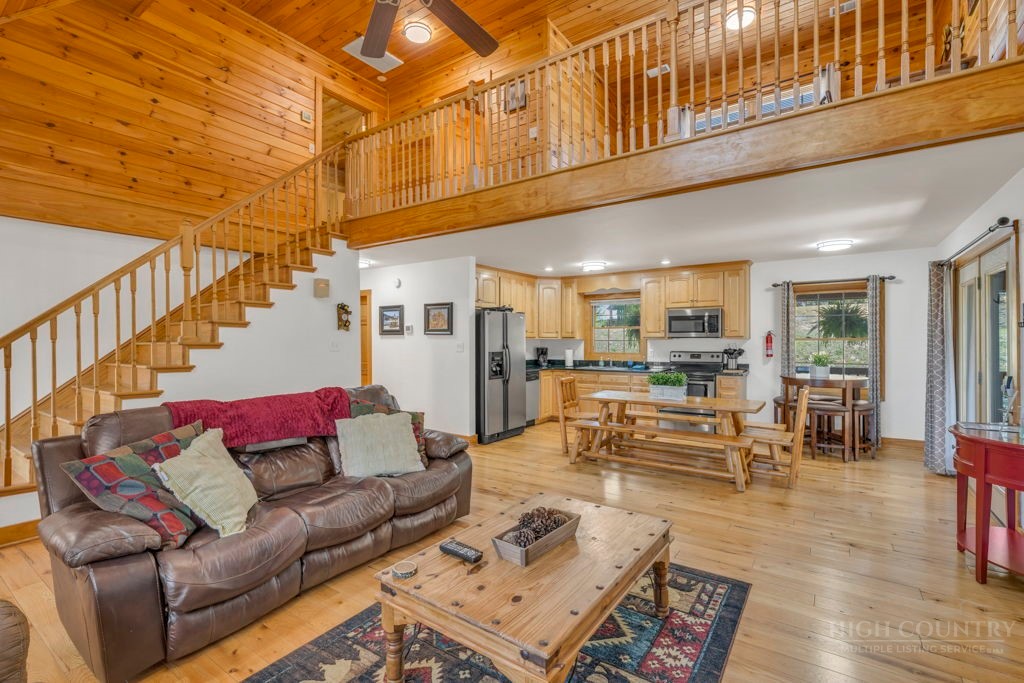 672 Cedar Trail Property Photo 9