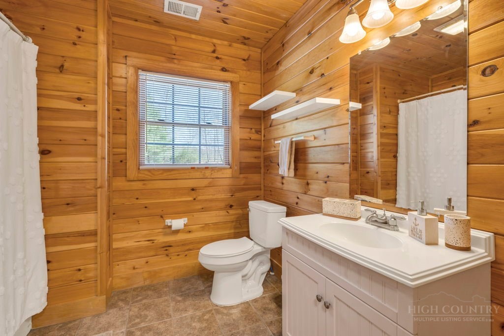 672 Cedar Trail Property Photo 27