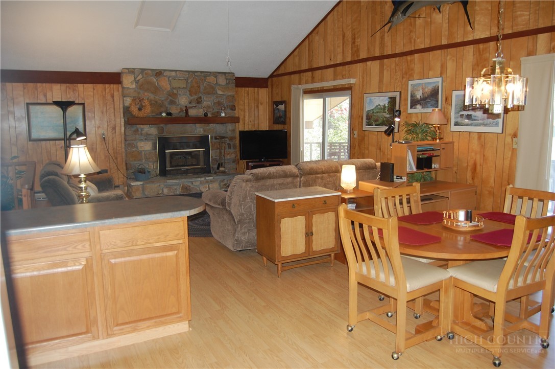 61 Dew Drop Loop Property Photo 5
