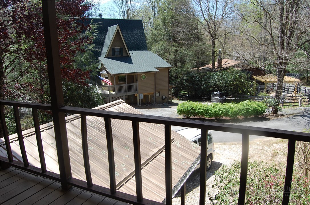 61 Dew Drop Loop Property Photo 17