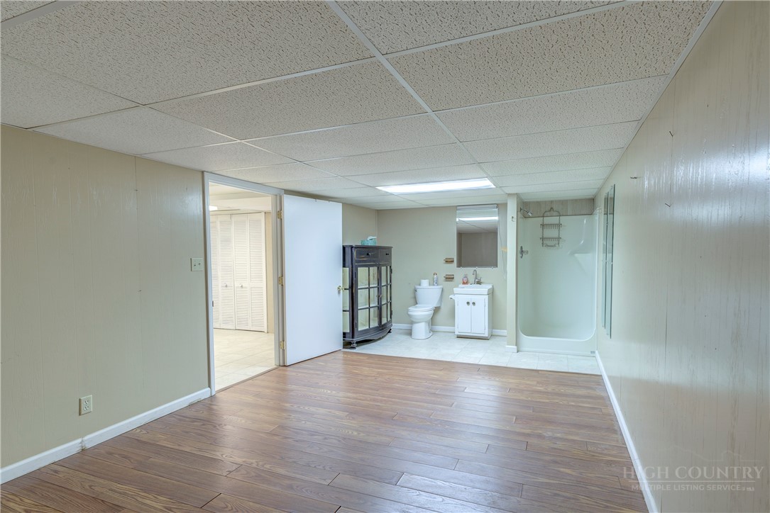175 Sunset Drive Property Photo 40