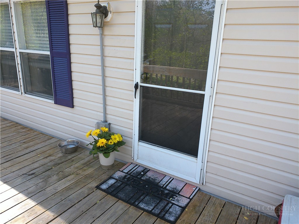 2230 Old Highway 16 Highway Property Photo 5