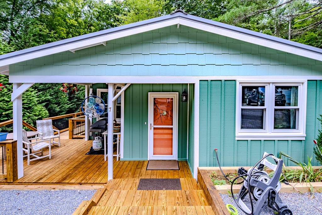 7 Valley Lane Property Photo 1