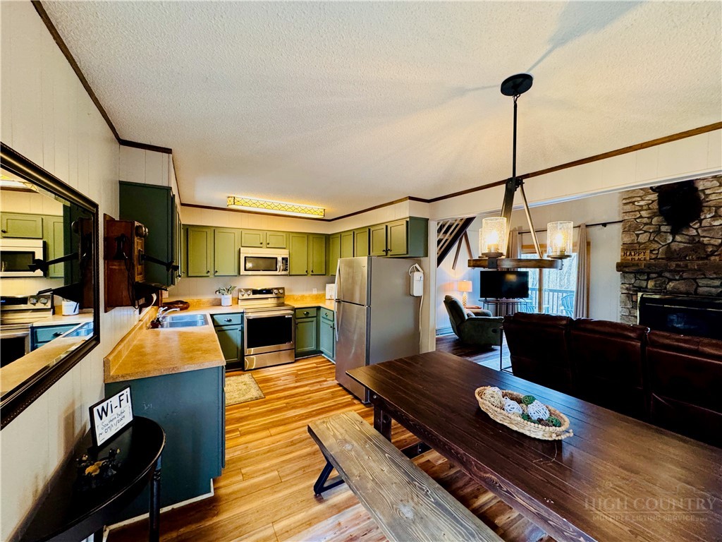 125 Lower Grouse Ridge Road Property Photo 10