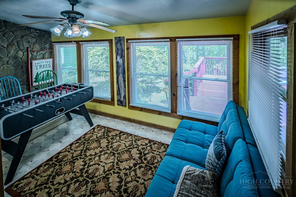 386 Fall Creek Meadows Lane Property Photo 12