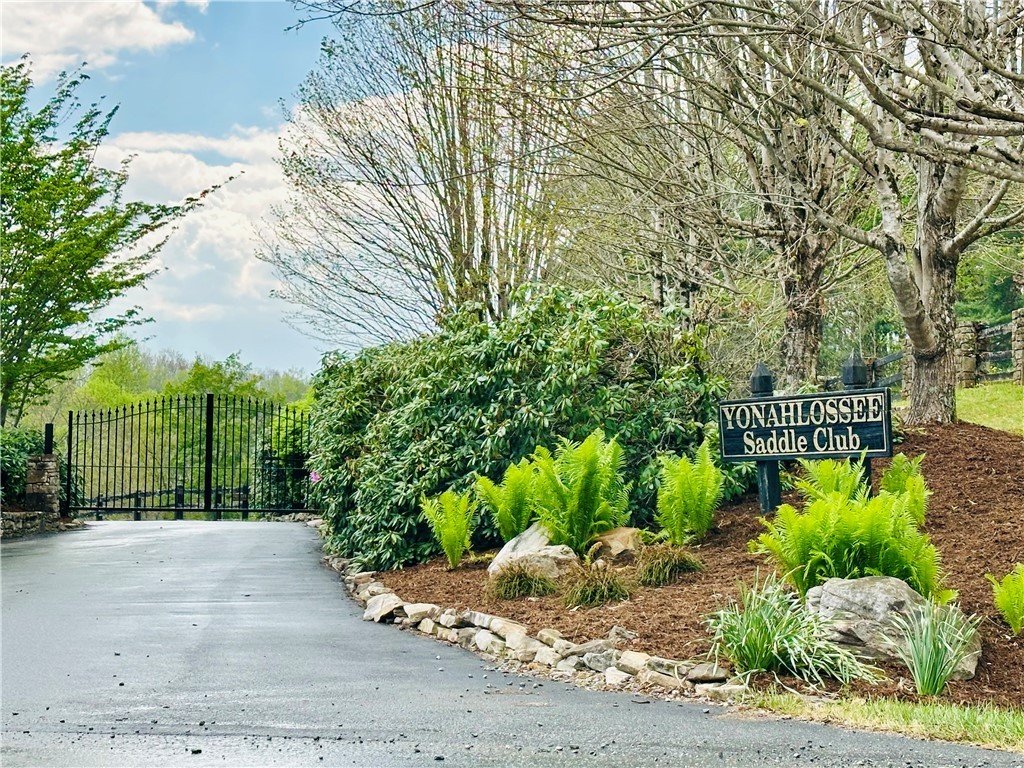 Lot 5 Churchill Downs Property Photo 4