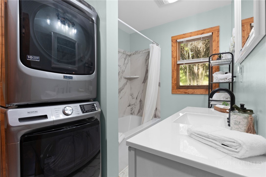 139 Golden Rod Loop Property Photo 18