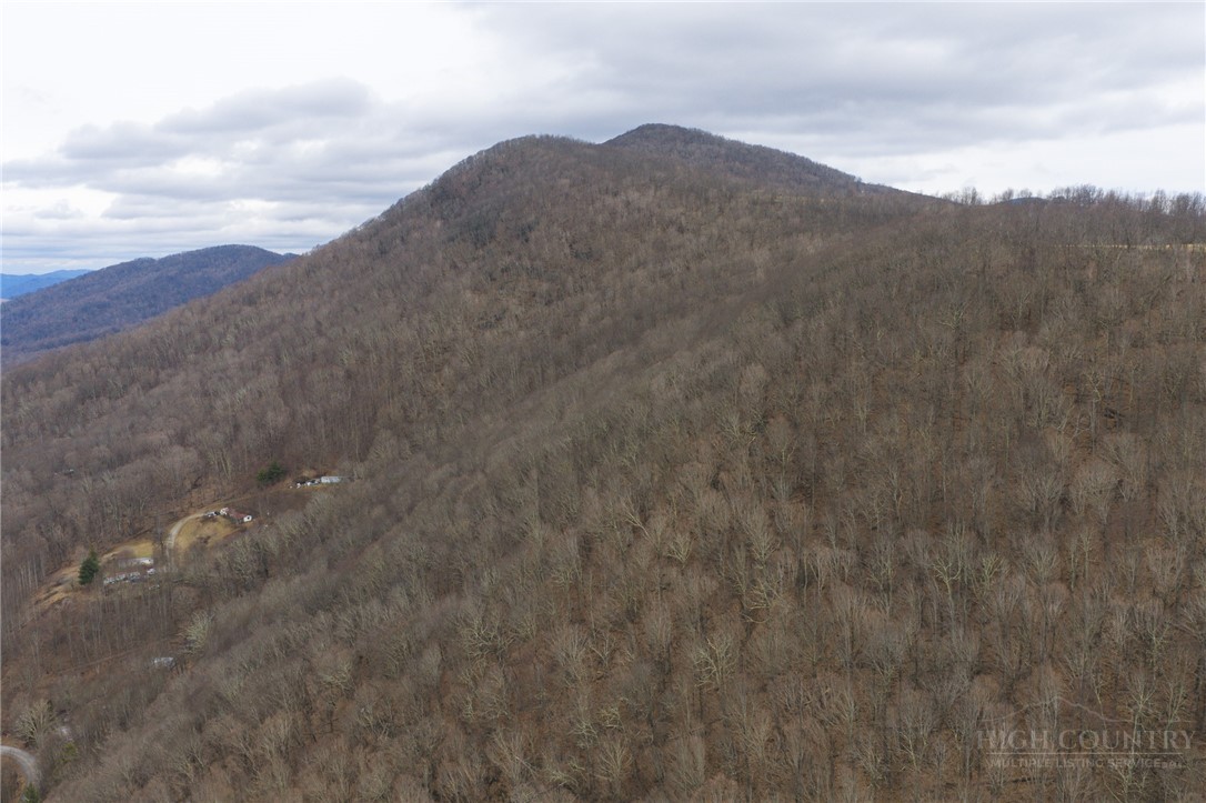 000 Tater Hill Road Property Photo 3