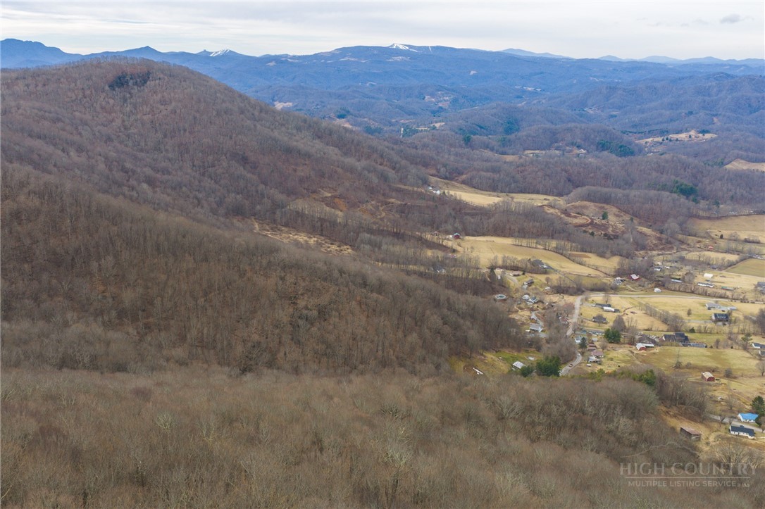 000 Tater Hill Road Property Photo 11