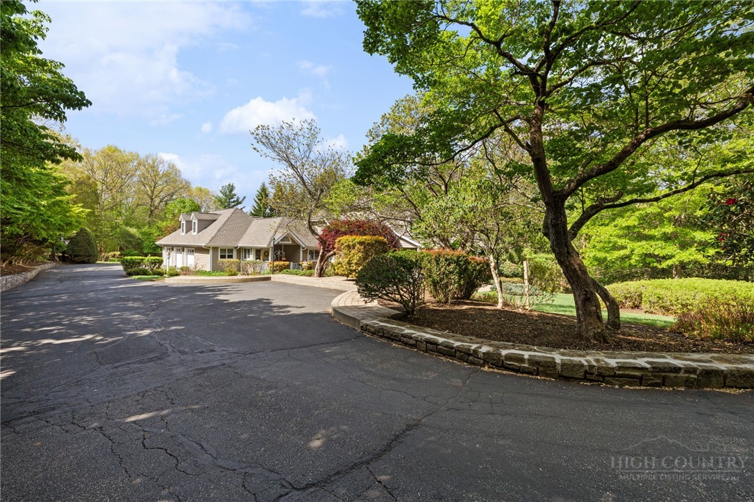167 Glendale Drive Property Photo 46