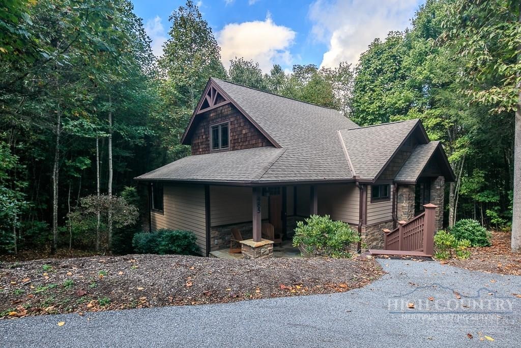 485 Woodlake Loop Road Property Photo 1